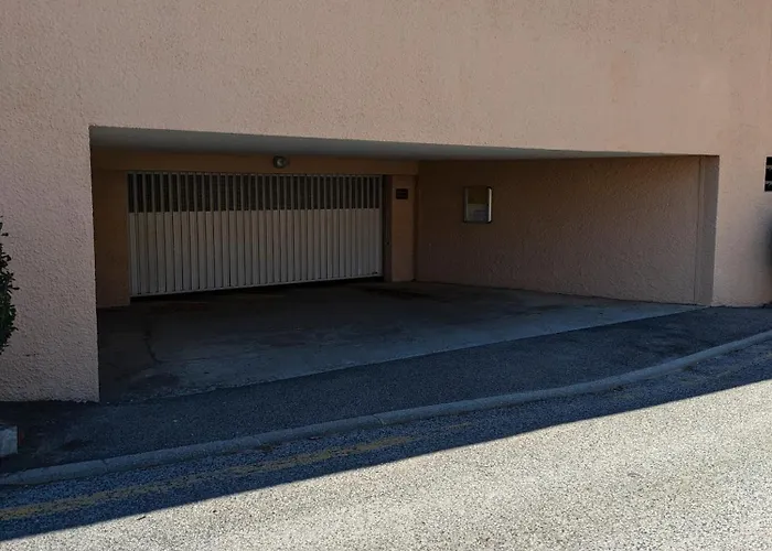 Vue A 1 Min A Pied Des Plages Avec Parking Prive Appartement